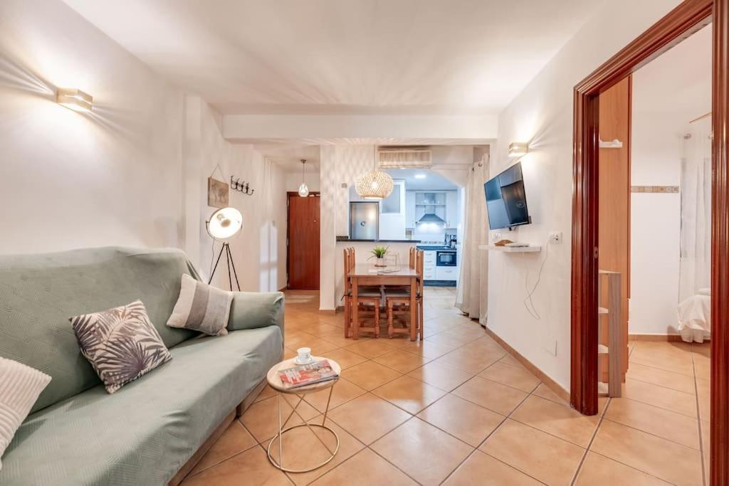 Encantador Apartamento Cerca Del Mar Malaga Exterior photo